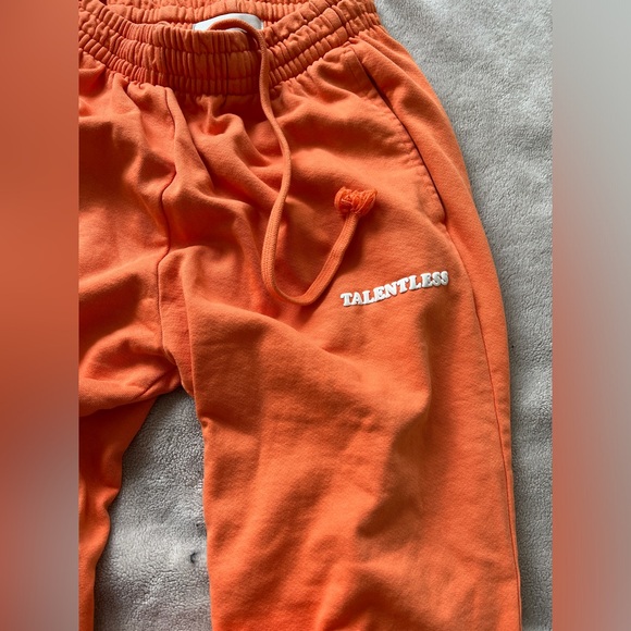 Talentless sweatpants - Picture 4 of 5
